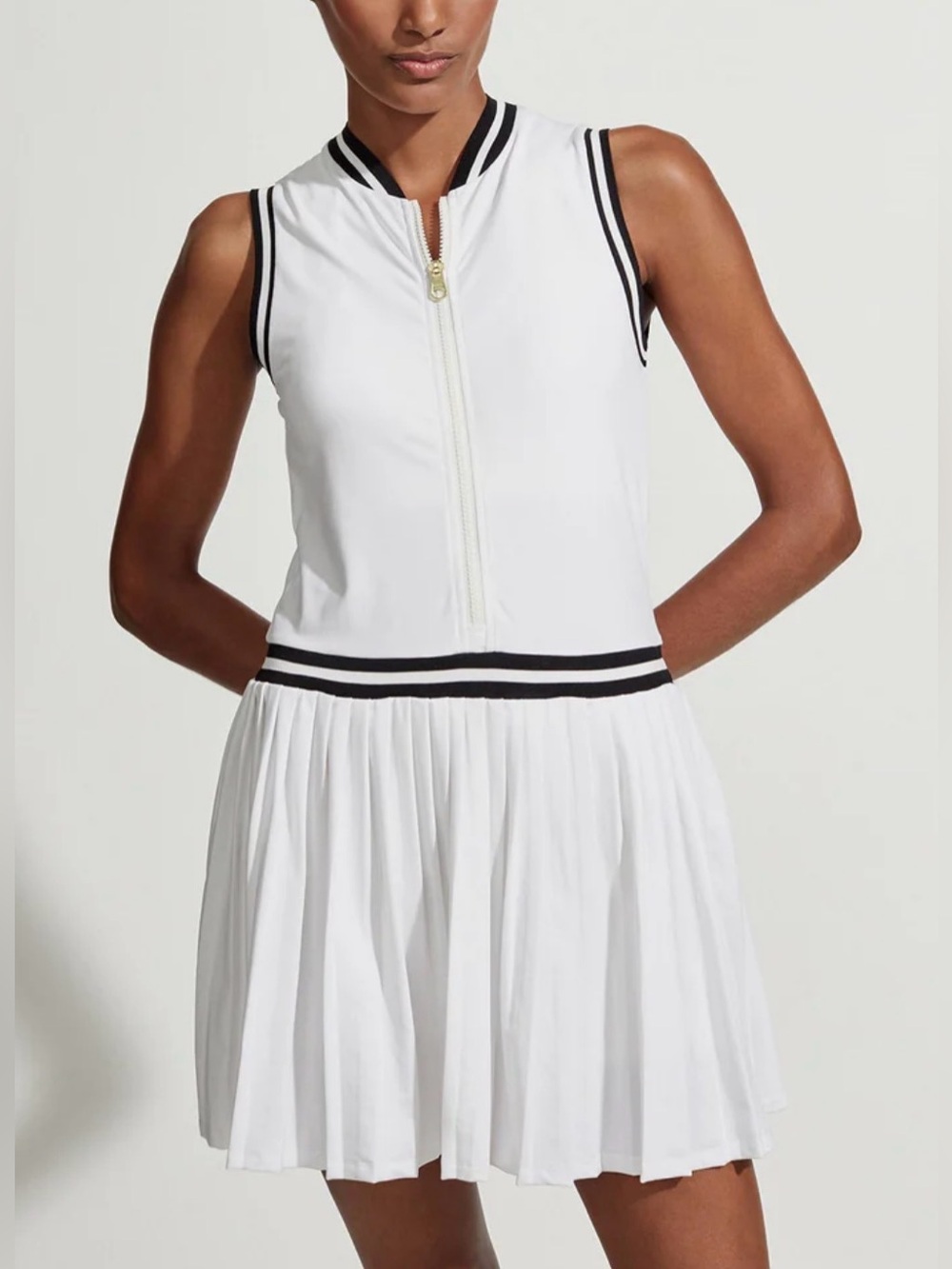 Varley Elgan Mini Tennis Dress L White Pleated Sleeveless Pickleball Preppy